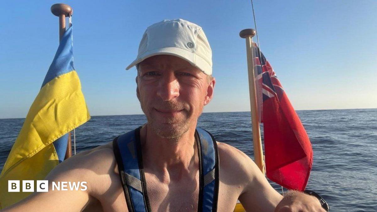 ウクライナのメディックのためのアトランティックロウの途中でロシアのNHS医師