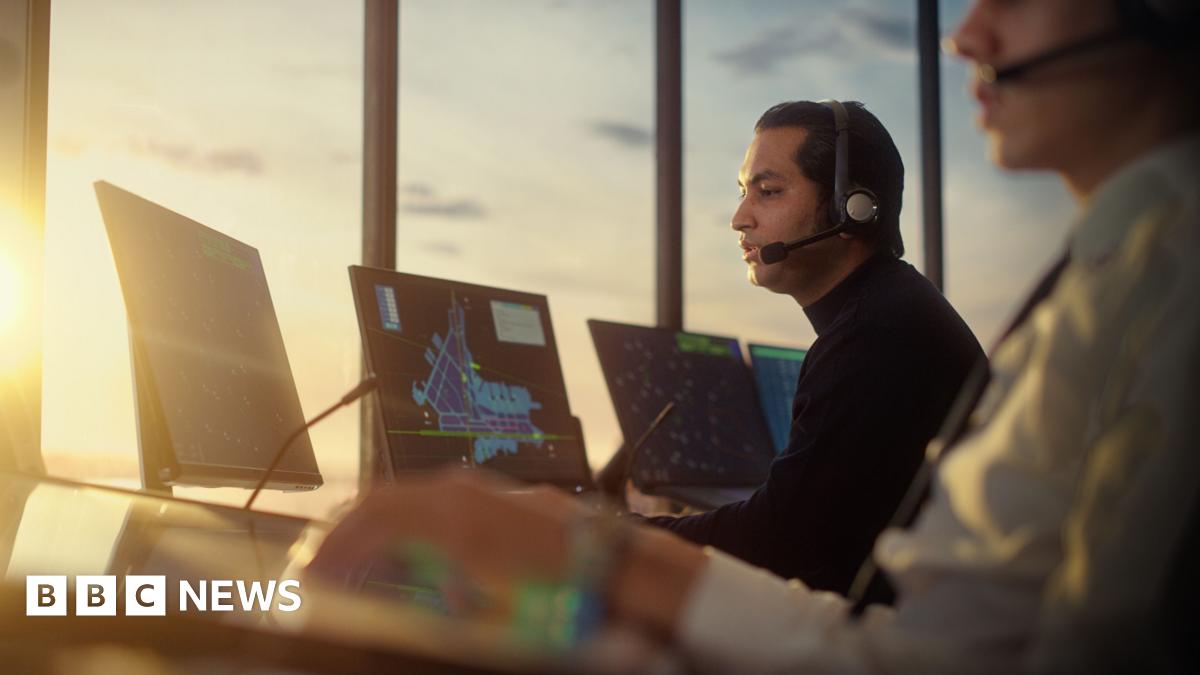 
                            How passenger planes keep flying during a war