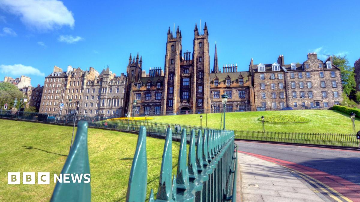 Edinburgh University to seek £140m in savings