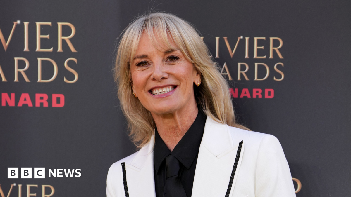 Outhwaite explains her 'tradwife' character in Abigail's Party