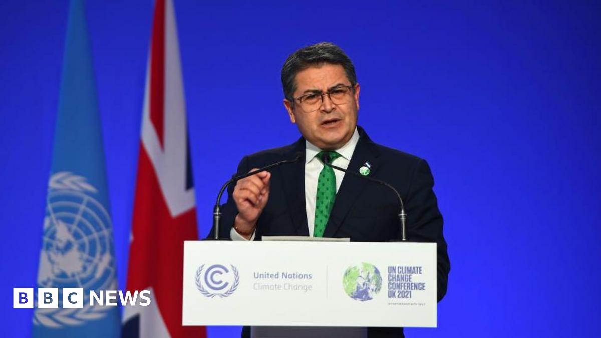 
                            Trump says he will pardon ex-Honduras president convicted of drug trafficking