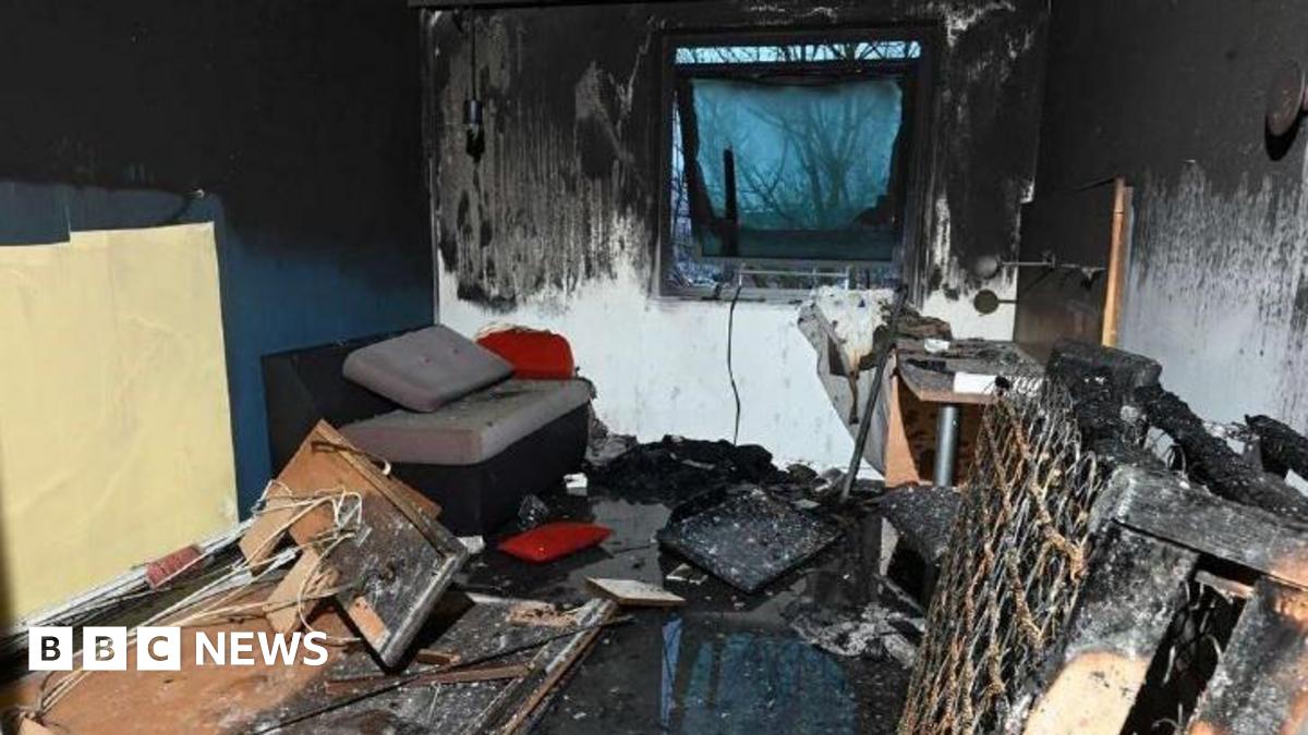 bbc.co.uk - Andrew Barton - Man, 32, charged with arson after Doncaster hotel room fire