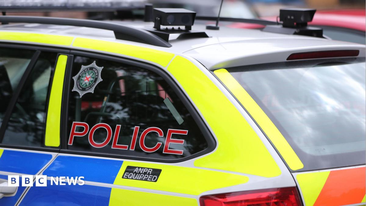 Politicians condemn 'disgraceful' scenes of 'absolute chaos'