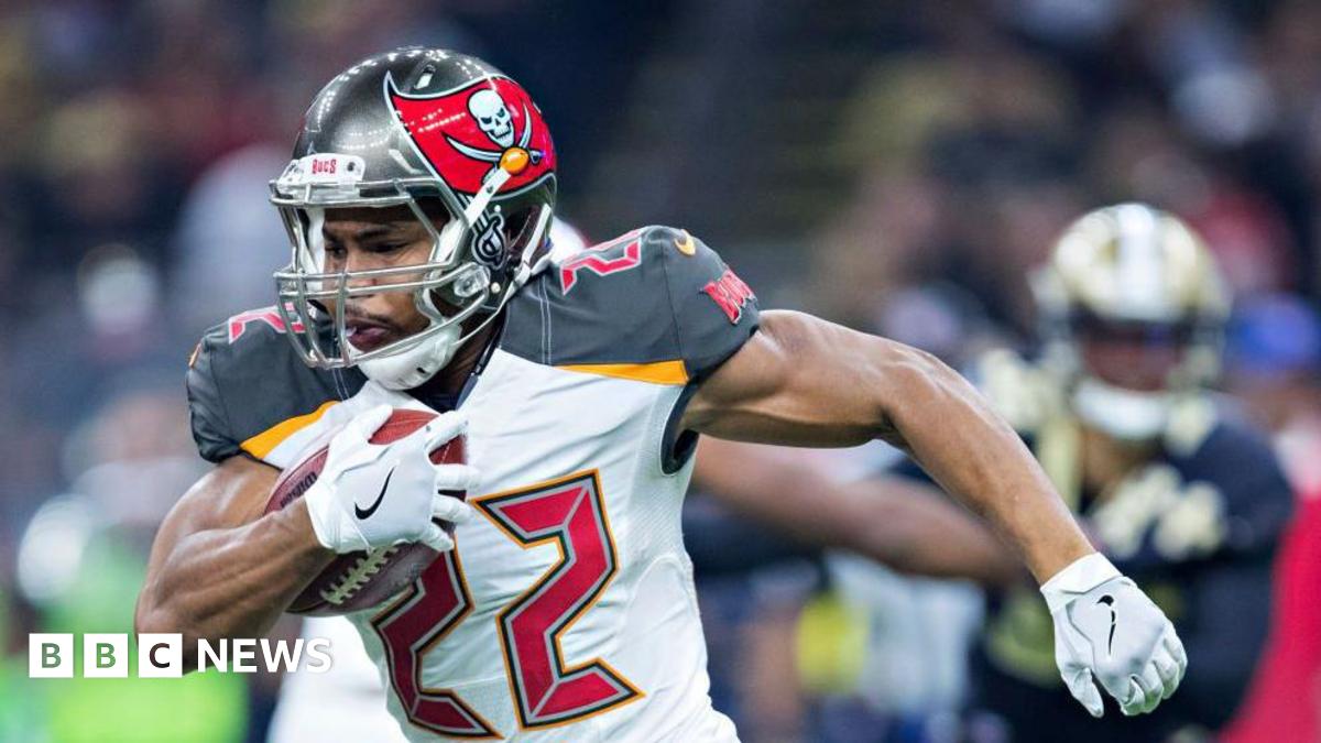 Former NFL player Doug Martin dies in police custody in California