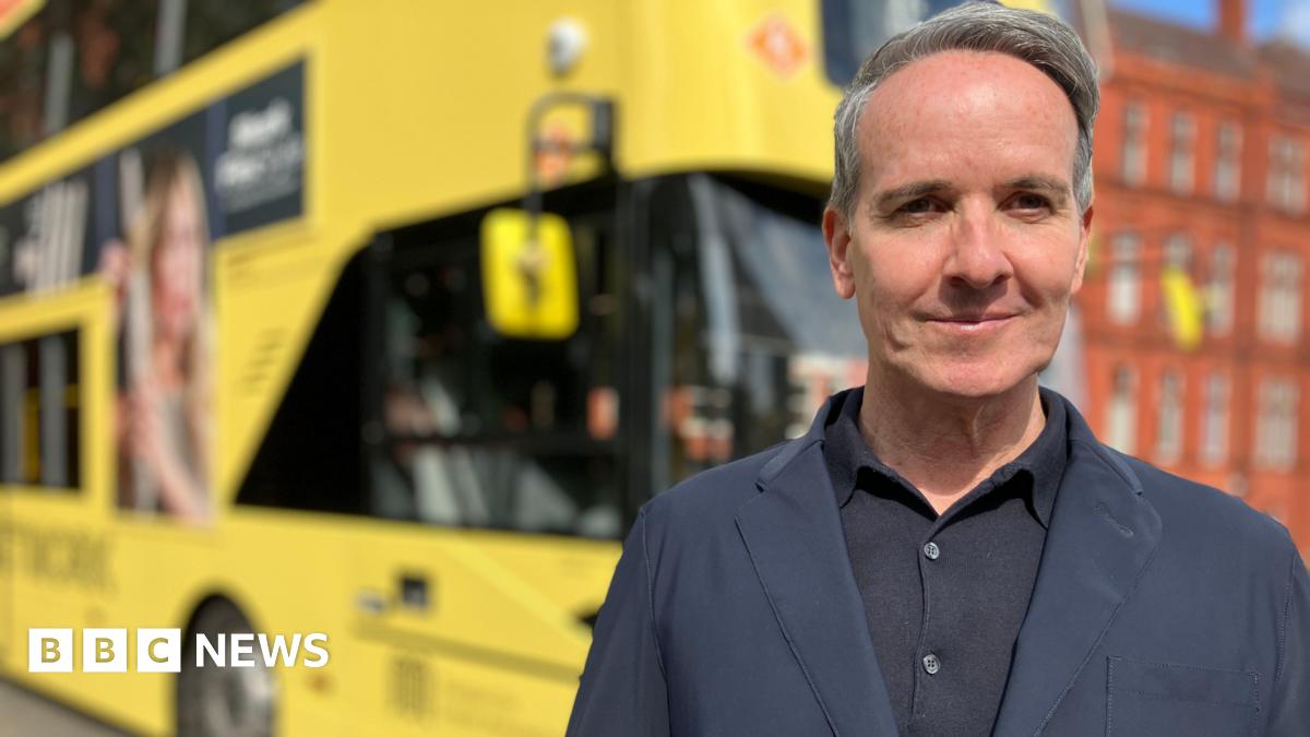 Allnight buses hailed 'a game changer' for Manchester BBC News(04)