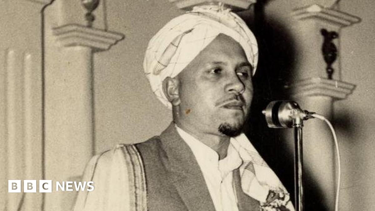The imam who died fighting racism in South Africa - BBC News