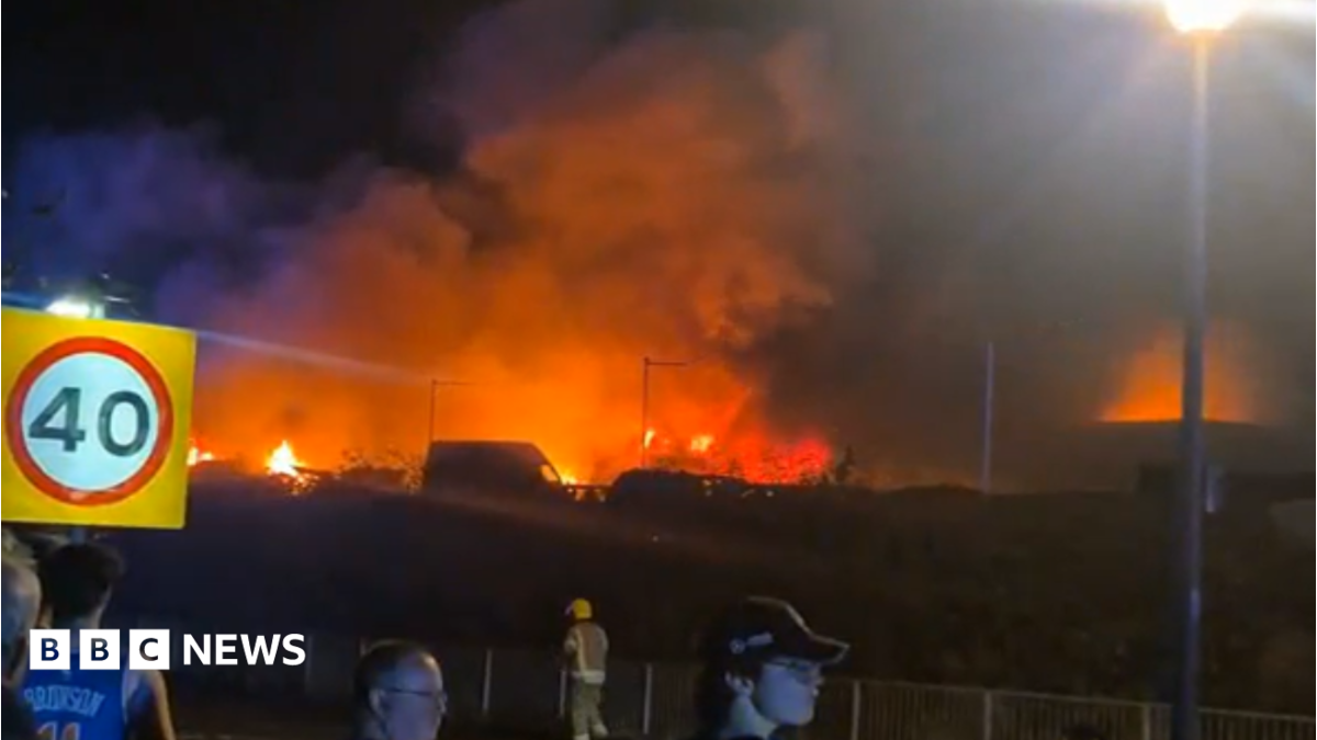bbc.co.uk - Clara Bullock - Large fire breaks out near Weston-super-Mare industrial estate