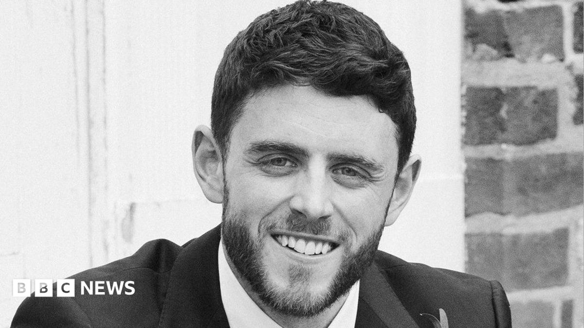 How can Andy Burnham stop PC Harper's killers being released early?