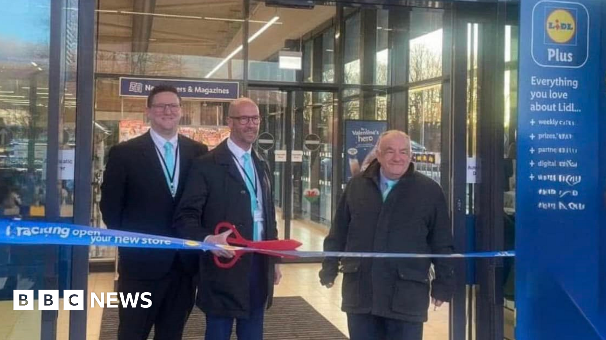 Lidl denies Reform councillor officially opened Cwmbran shop