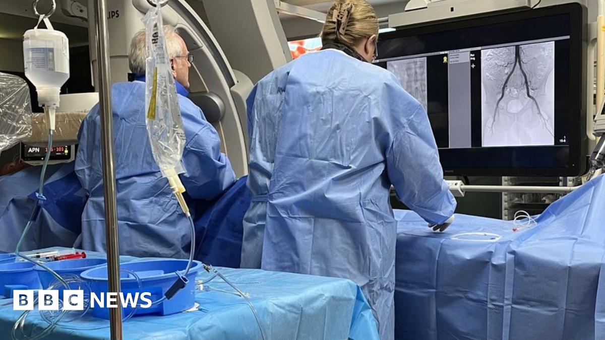 Hull Royal Infirmary uses X-ray guided surgery to remove blood clots ...