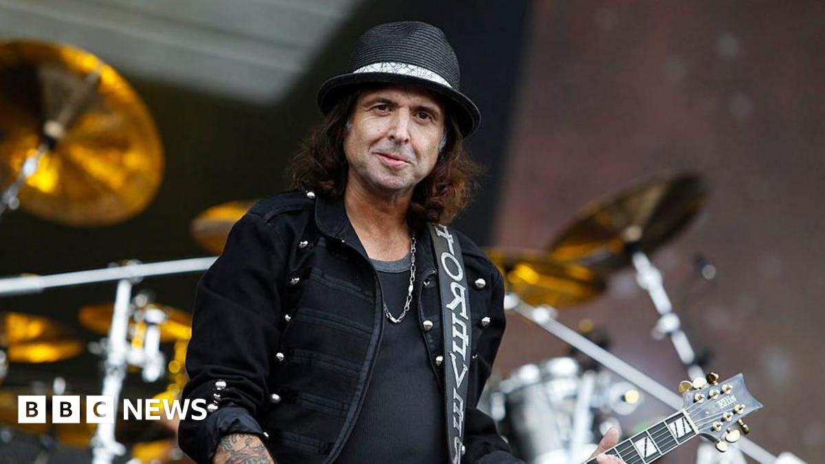 
                            Motörhead guitarist Phil Campbell dies aged 64 after 'courageous battle'