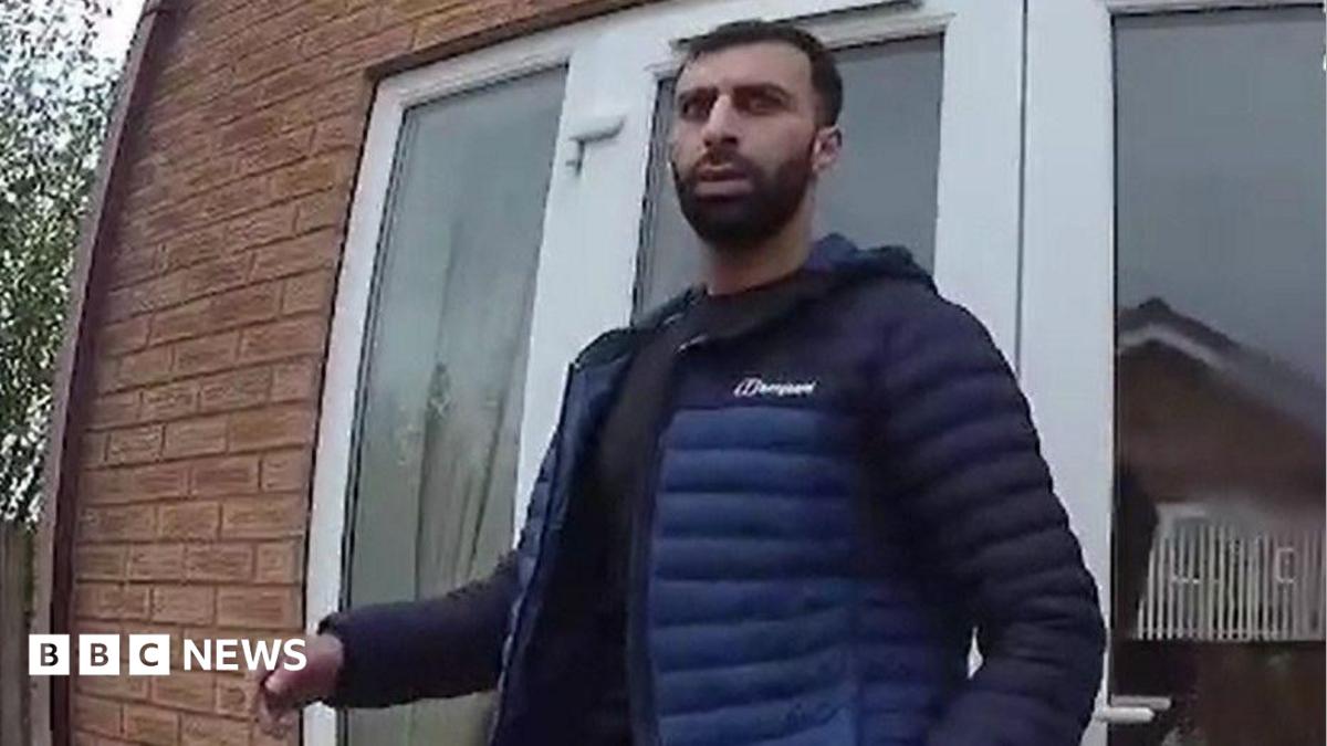 Rochdale Drug Dealer Tries To Flee On Foot After 90mph Police Chase rochdale-drug-dealer-tries-to-flee-on-foot-after-90mph-police-chase