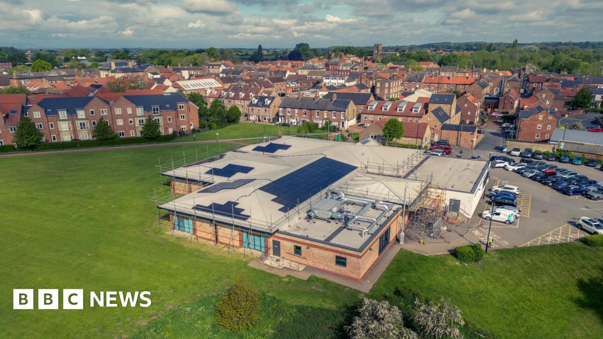 bbc.co.uk - Samantha Whelan - Solar panels at North Yorkshire leisure centres 'will cut bills