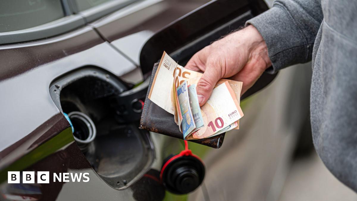 bbc.co.uk - John Campbell - Ireland: How will energy crisis hit the economy?