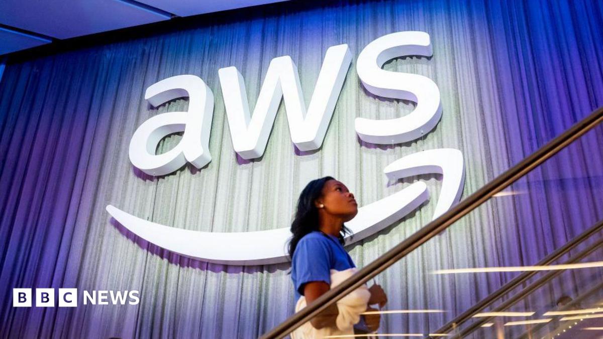 スナップチャットと銀行が障害に見舞われたサイト間でアマゾンのサービスが「復旧」