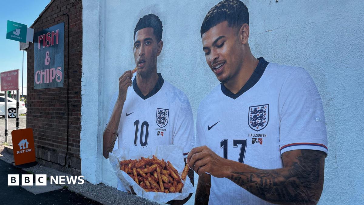 Mural of Jude Bellingham and Morgan Rogers appears in Birmingham