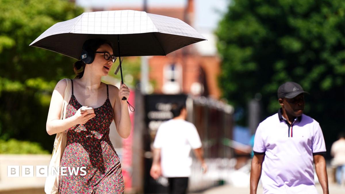 Hottest May day record broken again as temperature hit 35C in London