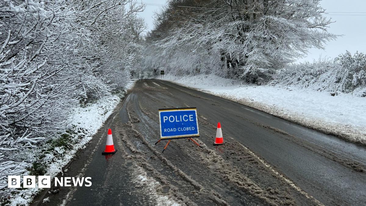 UK weather: Three days of heavy snow forecast across UK