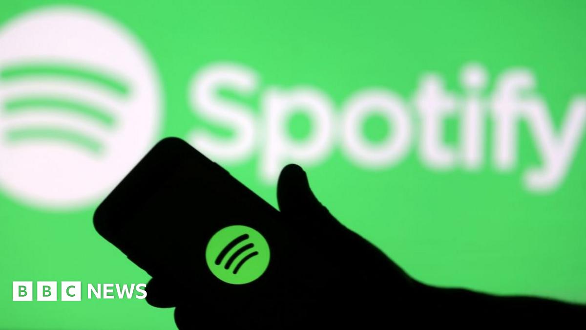 Spotify pays $10bn to music industry as debate over royalties continues