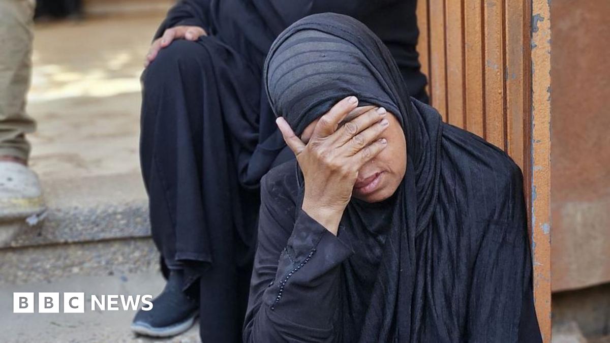 Gaza latest: 31 dead after Israeli forces attack near aid centre, says Hamas-run health ministry