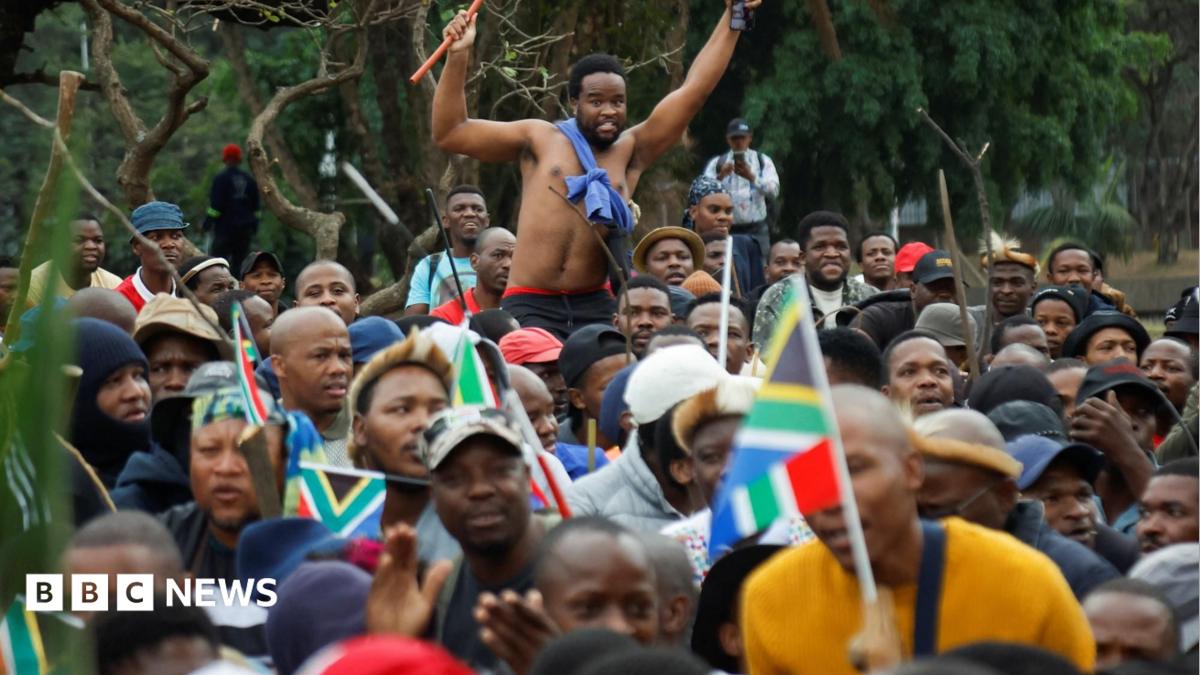 Heavy security in South Africa as anti-migrant protesters take to the streets