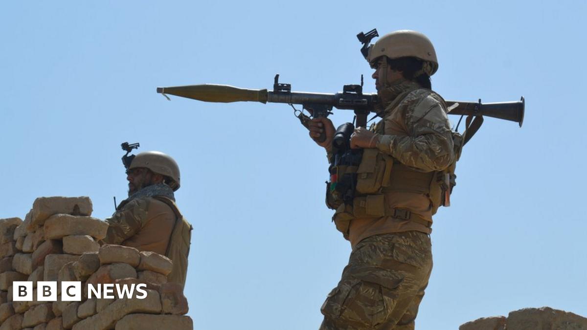 Afghan security forces take position during a battle with the Taliban in Kunduz province, Afghanistan September 1, 2019.