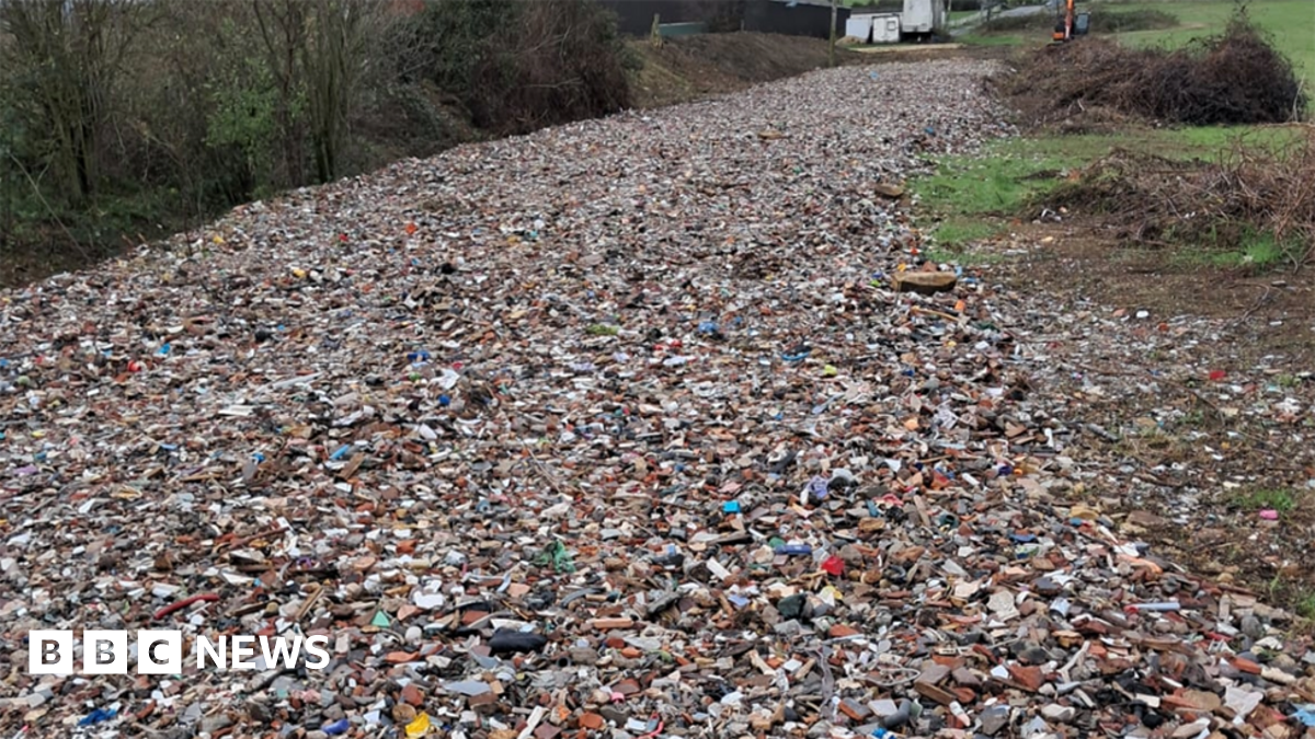 
                            'Anger' as illegal waste dumps appear near Worcestershire homes