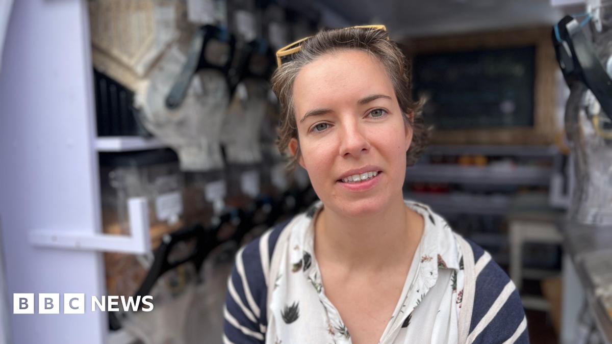 bbc.co.uk - Tom Jackson - Cambridge food refill van promises 'zero effort' shopping
