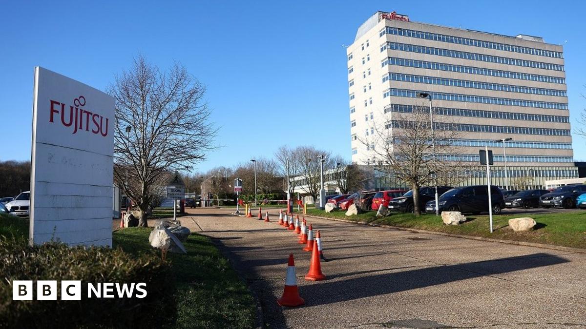 fujitsu-won-foreign-office-contract-despite-concerns-bbc-news