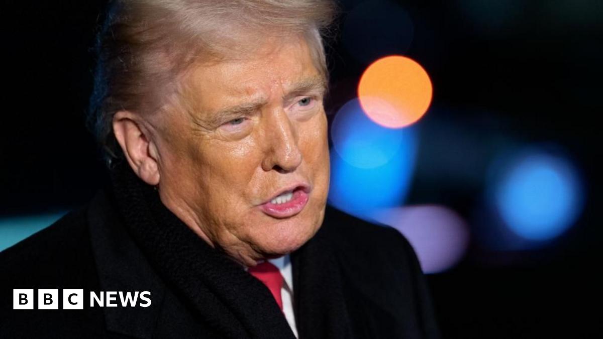 'Minor electrical issue' on Air Force One delays Trump Davos visit