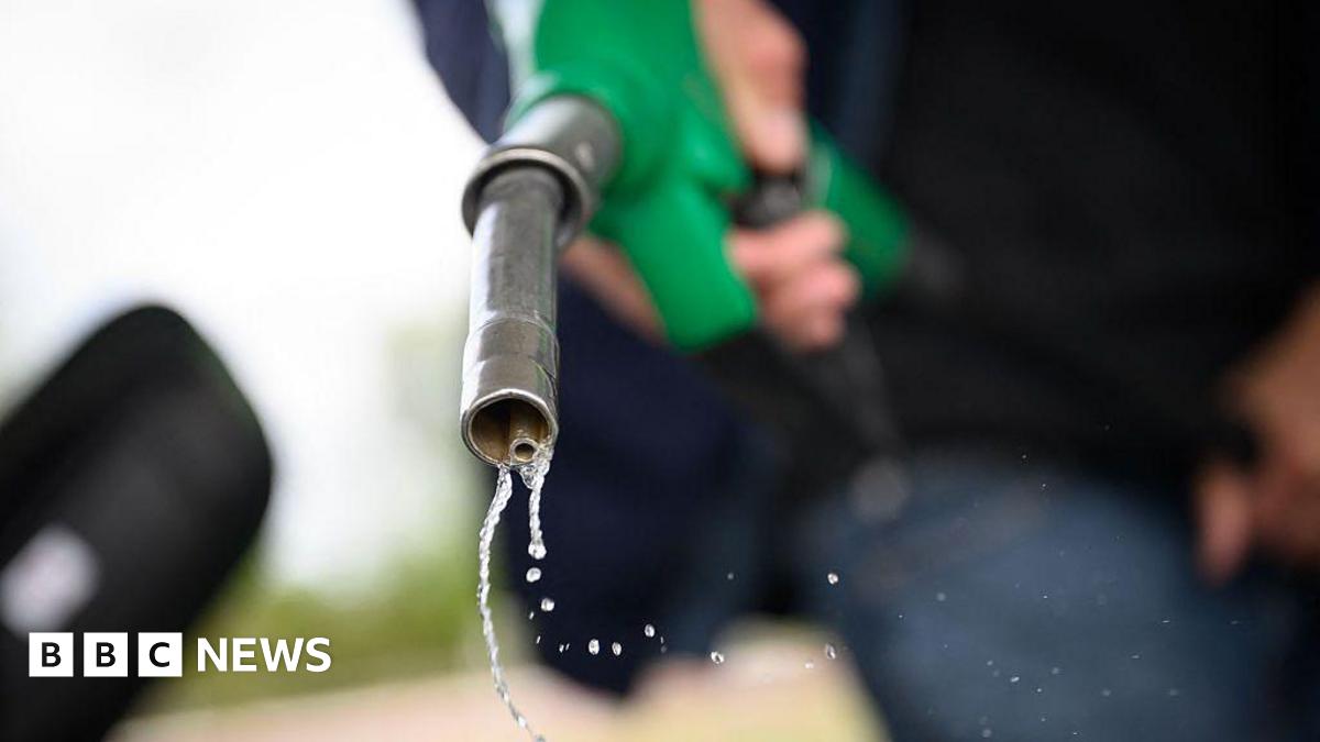 bbc.co.uk - Peter Hoskins - Oil prices jump as Strait of Hormuz tensions escalate