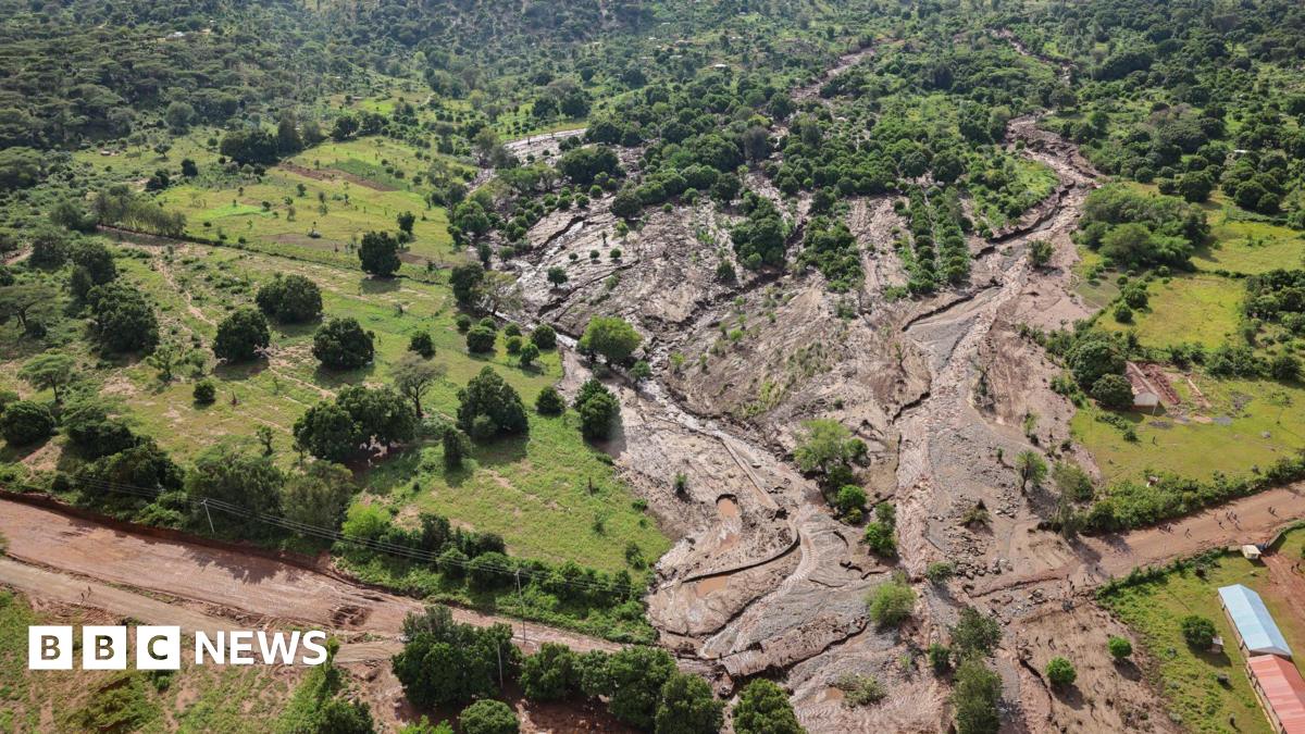 Kenyan landslide kills 21 after heavy rainfall