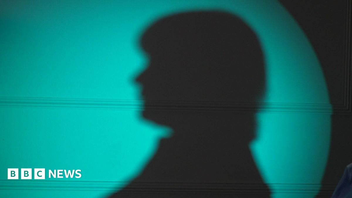 Woman given Met payout regrets reporting officer