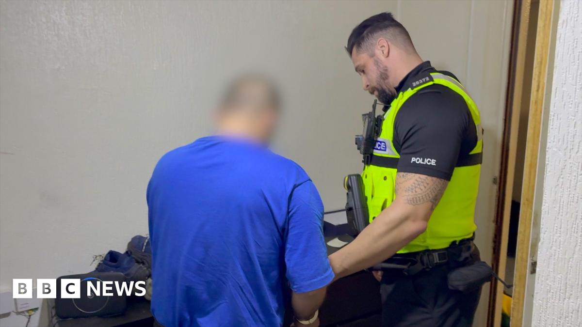 
                            Three arrests after BBC investigation into criminal network on High Street