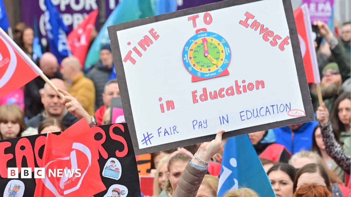Captivating Victorian Teachers Reject Pay Offer Against Union Advice Moment for Desktop Captivating Victorian Teachers Reject Pay Offer Against Union Advice Moment for Desktop