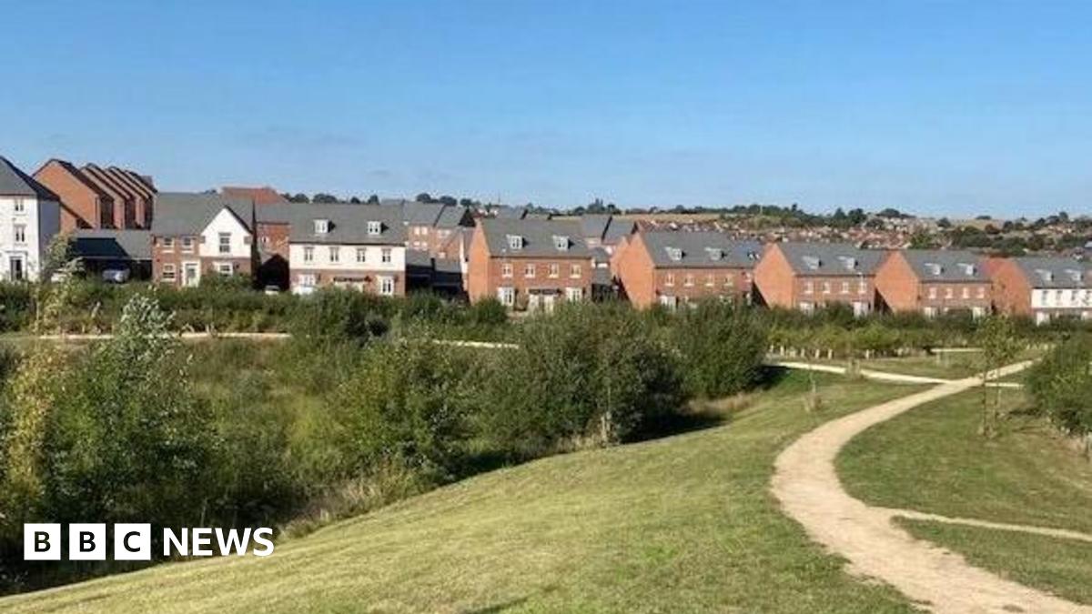 bbc.co.uk - Oliver Castle - Plan to scrap Poplar Farm estate bridge in Grantham put on hold