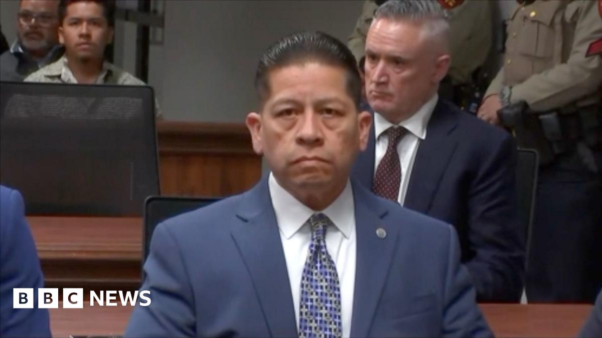 Texas jury clears police officer for Uvalde school shooting response