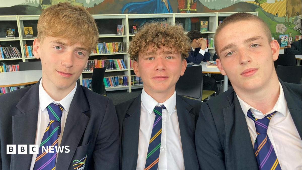 What happens when pupils cut back on social media?