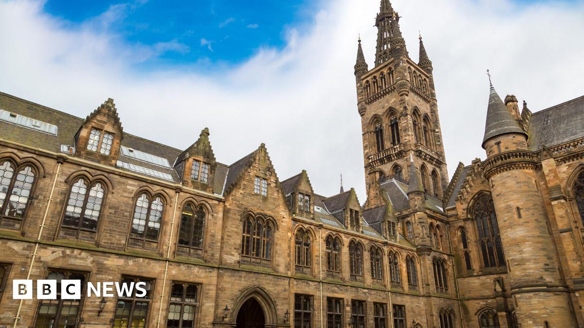 The University of Glasgow tower shot from the courtyard