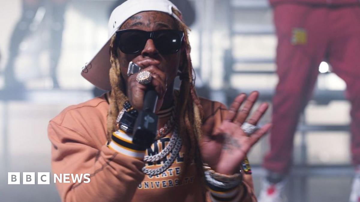 Lil Wayne charged with possession of a firearm BBC News