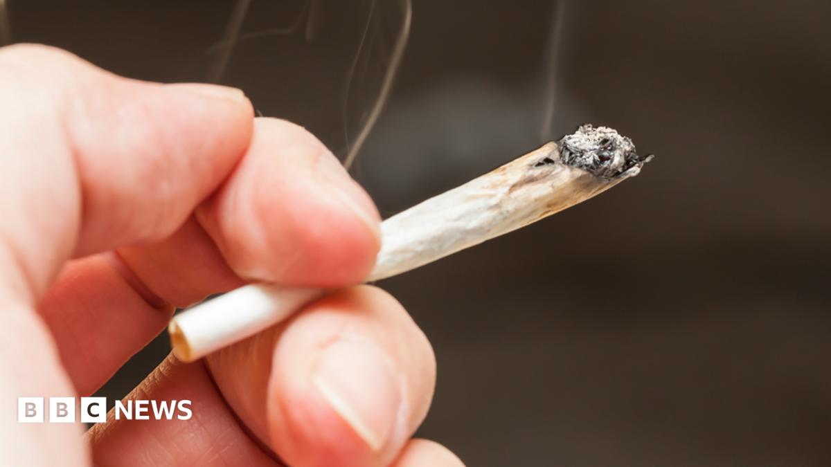 is smoking weed worse than cigarettes They compared weed, tobacco and non-smoker's lungs   Potent cannabis increases risk of