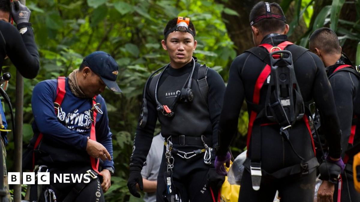 Thai cave rescue: How the boys were saved - BBC News