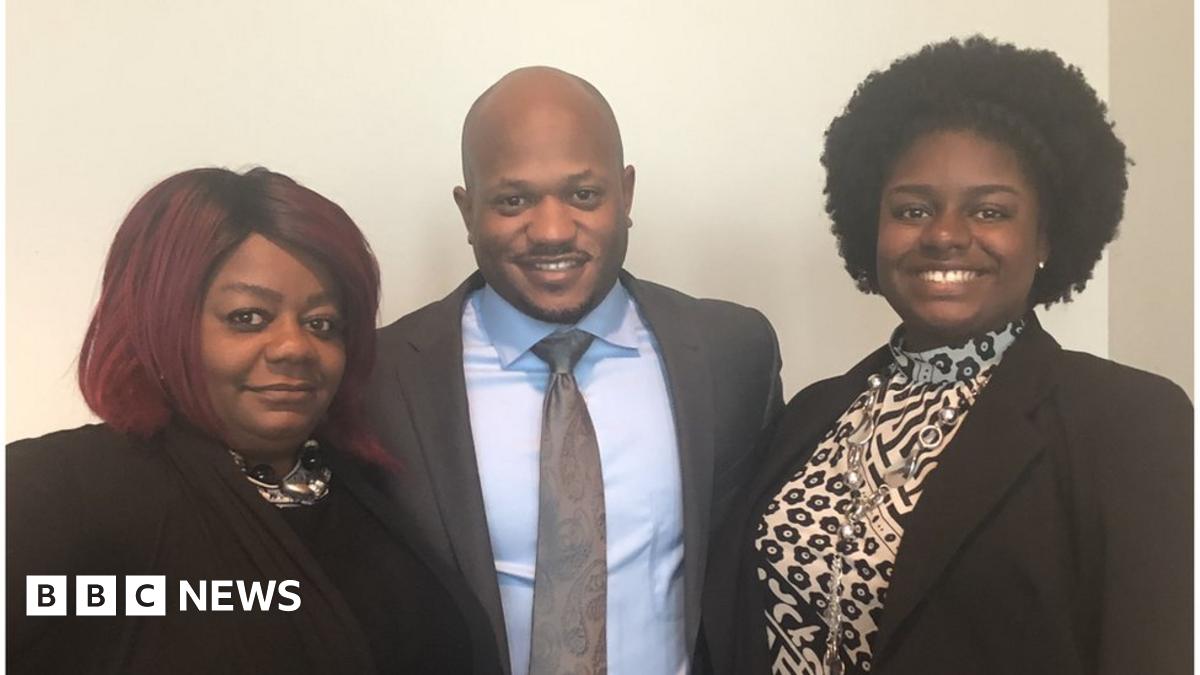 Jury awards $1bn to woman raped as a teen - BBC News