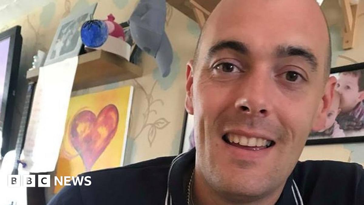 Dad 'marks' schools boss's holiday fine letter
