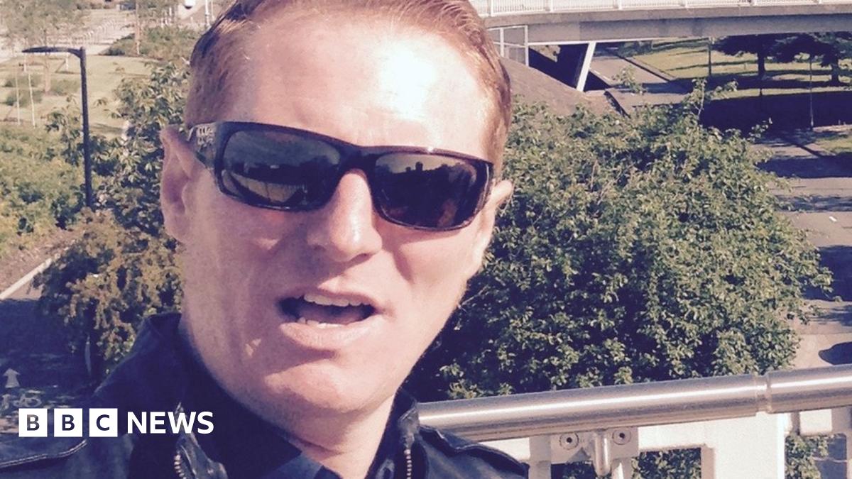Inspiral Carpets drummer Craig Gill dies at 44
