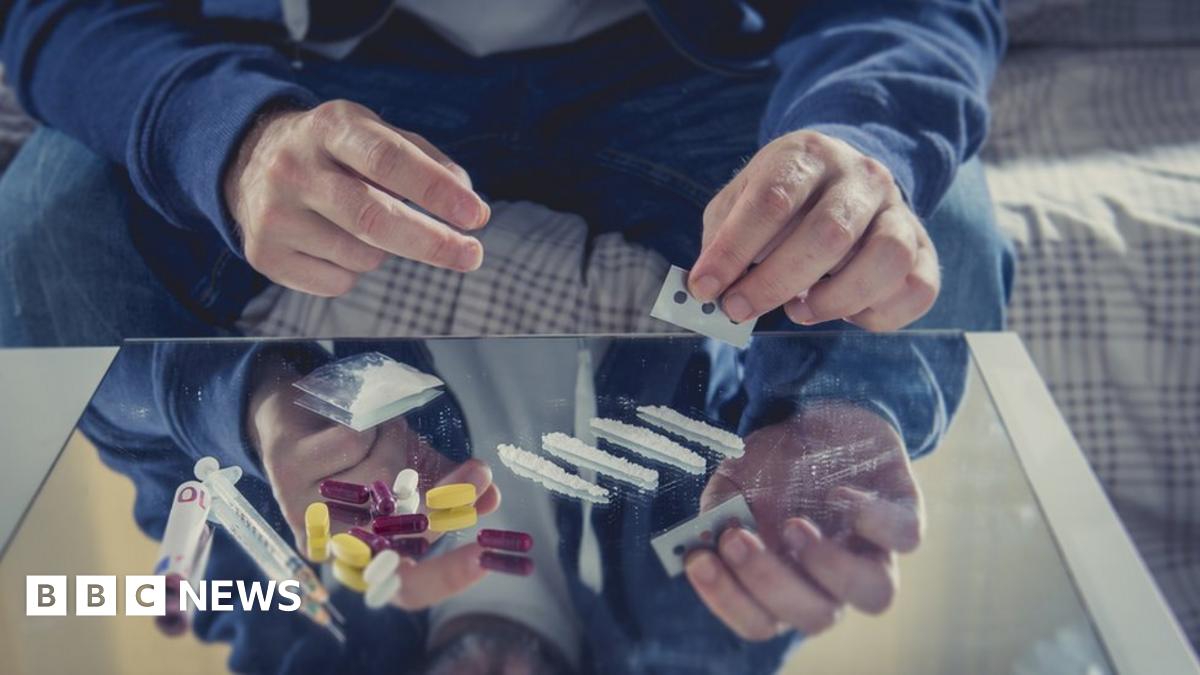 Avoid saying 'drug user' to combat stigma, report urges