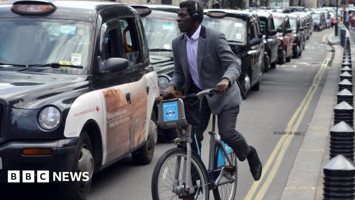 'Boris bikes': The facts behind 10 years of London's cycle hire scheme - BBC News
