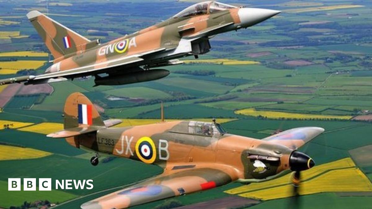 Battle of Britain 75th anniversary flypast takes place - BBC