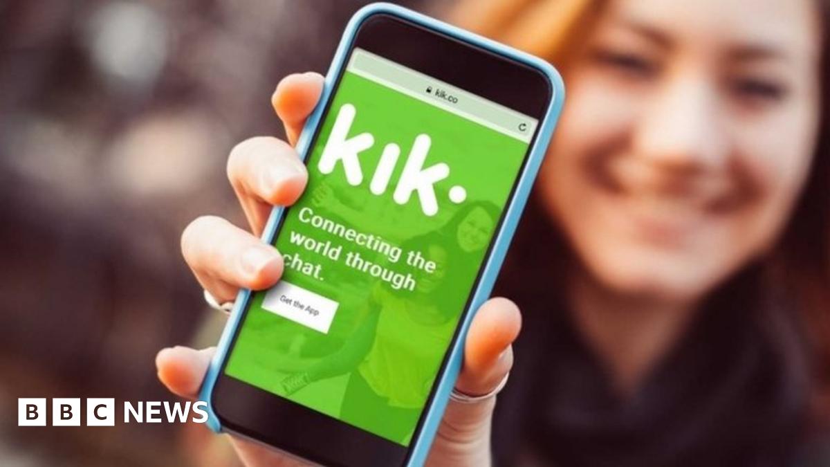 Kik Messenger app to shut down - BBC News