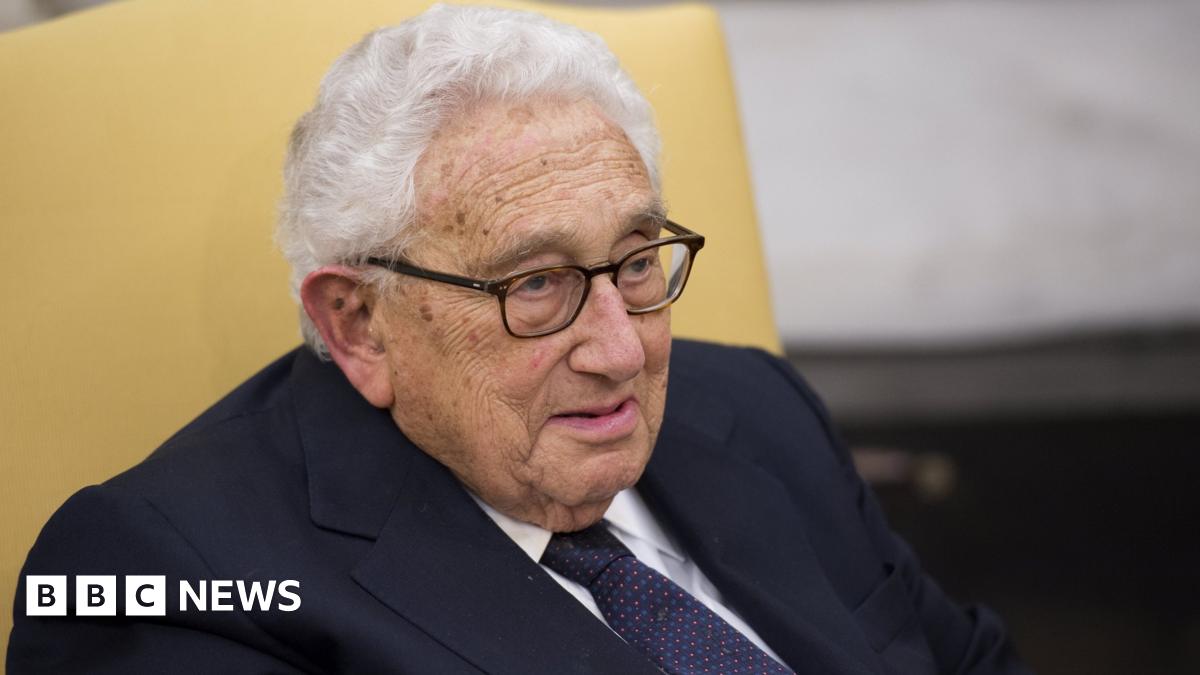 Secretive Bilderberg group meetings begin in Virginia - BBC News